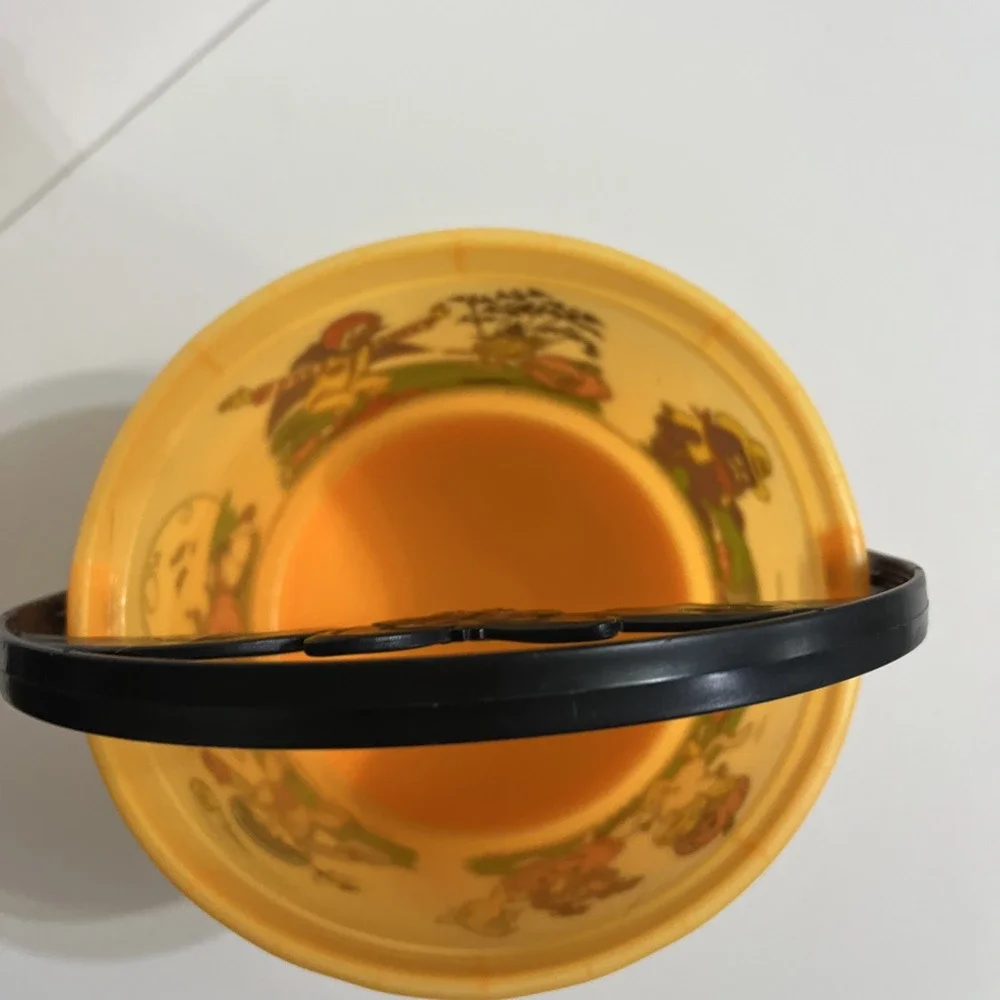 Vintage 2001 McDonalds Halloween Happy Meal Bucket Boo Basket Bat Handles Orange